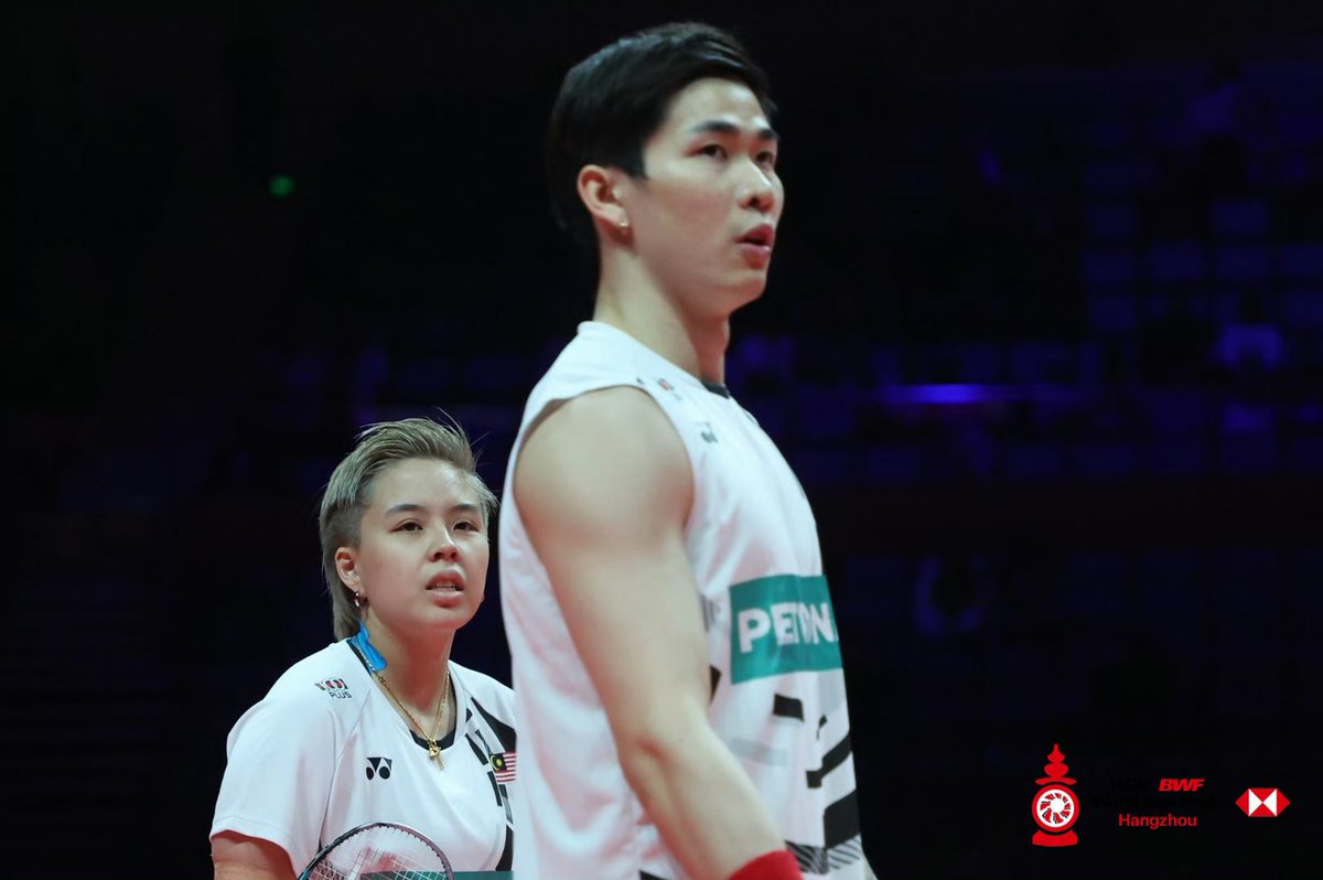 chentohpics's tweet image. ChenToh on semifinal day 📸

#BWFWorldTourFinals #WTF2024