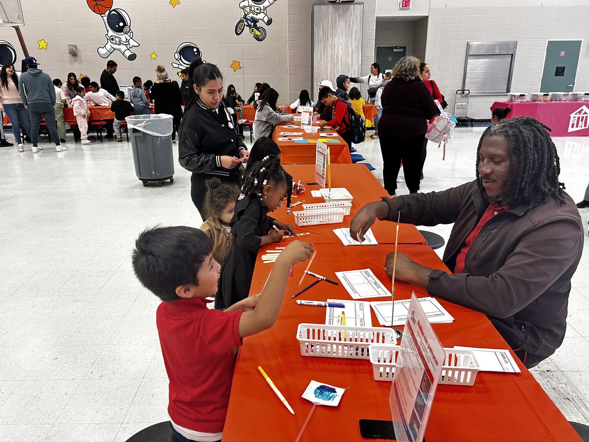 rhondawash_HISD's tweet photo. Rodriguez Elementary parents and students had a blast at the Houston Children’s Museum Fun Shop! Engaging hands-on activities learning, making unforgettable memories together. Thank you to everyone who participated in this amazing experience! #RodriguezElementary https://t.co/BZ2XVyxrvR