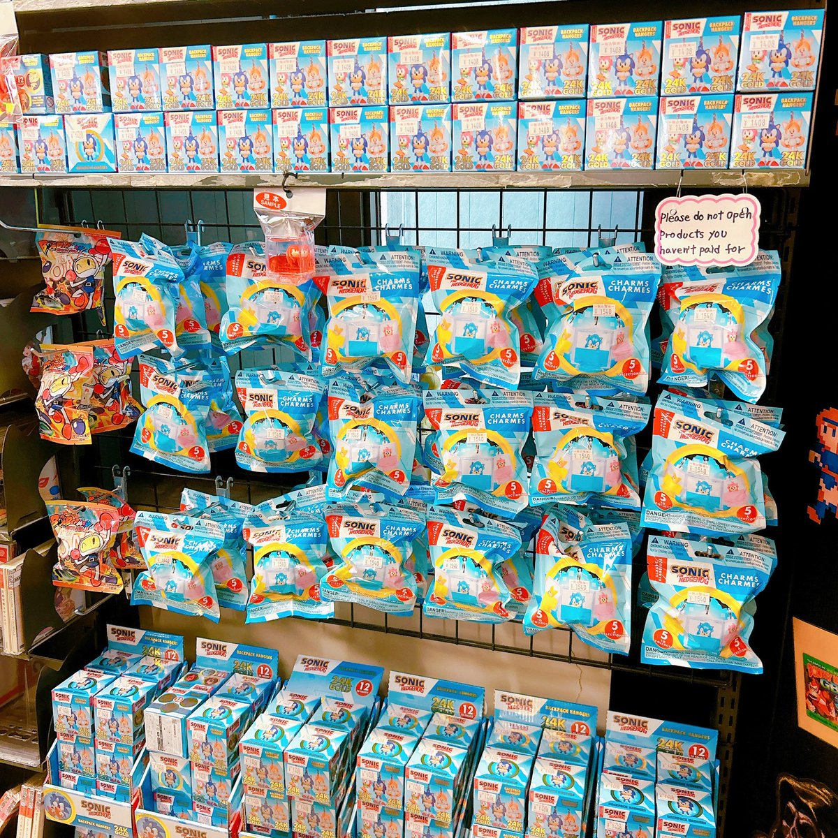 3Fソニックコーナー、グッズ大量入荷しています‼️

スクイーズキーホルダーや暗闇で光る立体キーホルダーなど✨ソニックグッズ毎回大人気なので売り切れの前にぜひお越しくださいね🦀