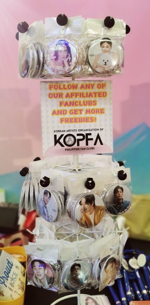 SeoYeaJiPH's tweet photo. ๐ฃ Haul freebies of your favourite K-drama Actors and Actress here on ๐-๐๐๐ก๐ at SM MOA Music Hall๐
Visit @KOPFaCorp Booth and win exciting prizes. Also merches for grab ranging from 100 and below๐คญ
#SeoYeaji #SeoYeajiPH #์์์ง #KLand #EnjoytheVIU #KLandHallyuFest #KOPFA https://t.co/CzKy2o35Pq