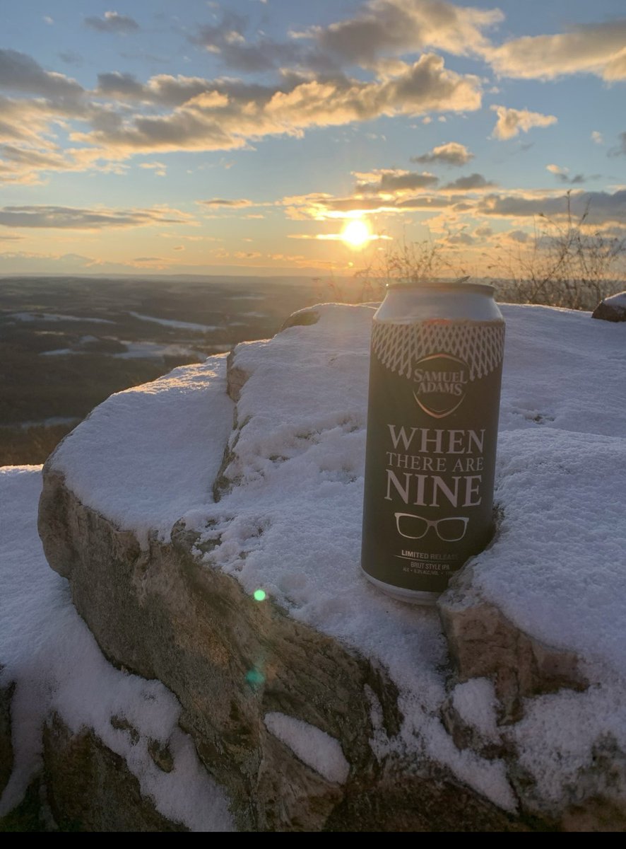 andy6849's tweet photo. @RealGlenMacnow @whatsbrewingpa On a mountain lookout, along the Appalachian Trail, not far from where Sam Adam’s is brewed in Pennsylvania. And this is a sunrise beer. 😎 https://t.co/x83rhEeW11