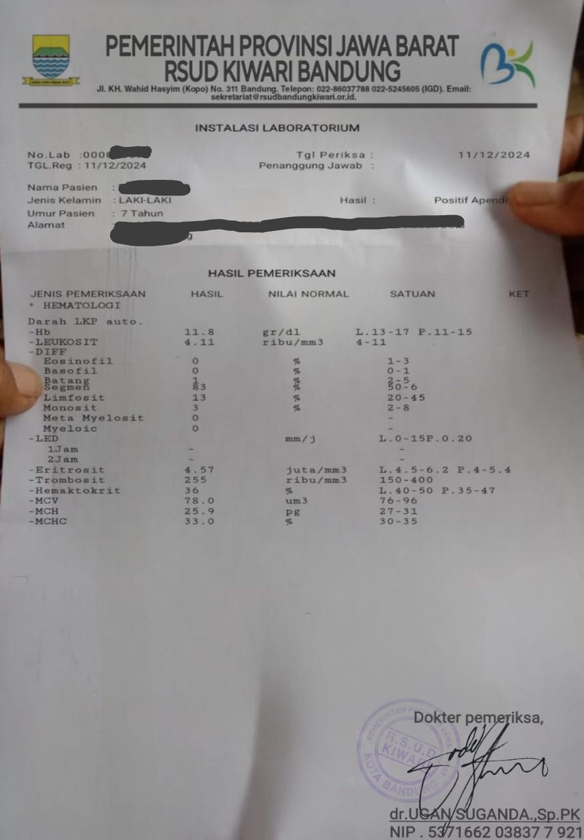 izumigrey's tweet photo. GUYS!
PLEASE yg ngerti baca surat hasil lab kasih tau gue🙏🏻🙏🏻🙏🏻

Surat ini bener ga ya? Soalnya tiba2 tante gue dimintain sama pacarnya 15jt buat biayain anaknya op usus buntu

Gw ga percaya dan tlp lgsg ke rumah sakitnya, tp humnas blg a/n dokter tsb ga ada di RSUD itu.

cont- https://t.co/NP3iVbRksT