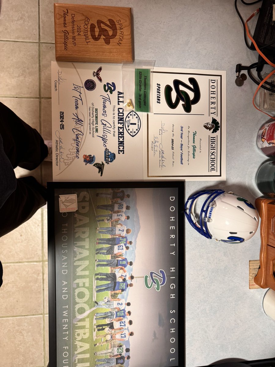 Thomas Gillispie tweet media