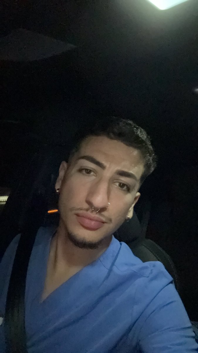 sergiooo143's tweet photo. now taking bf applications for the holidates 🎄 🫂 https://t.co/S1679CMqmN