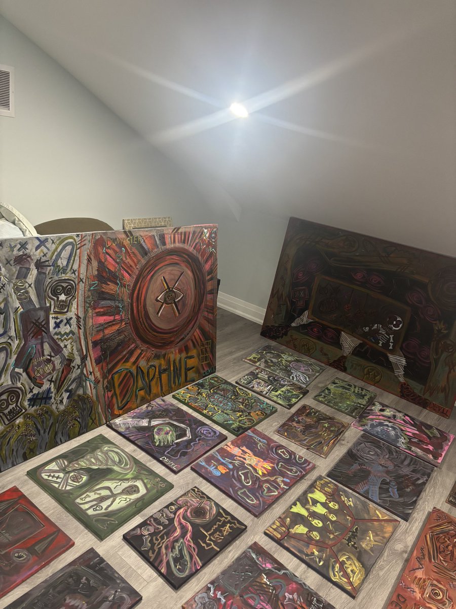 braydenbarton's tweet photo. Hi Andrew and Tristan I’m looking for someone to sign me to work as a painter and maybe join your team as a social media worker. I can come live with you and we can work together on achieving goals and doing great things to help other people. @Cobratate @TateTheTalisman https://t.co/bYnw4Y1VFQ