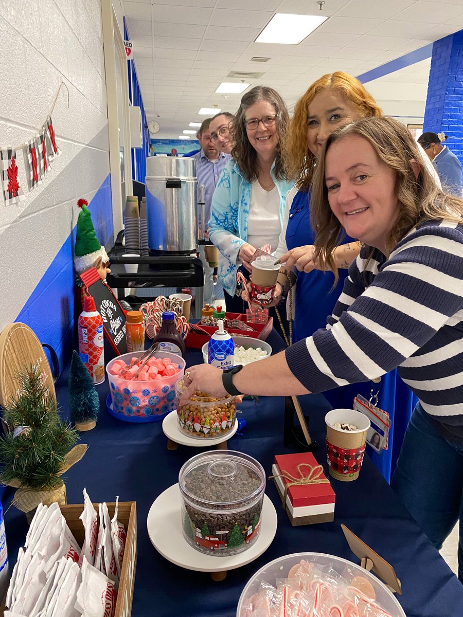 finnegan54321's tweet photo. It may be cold outside, but our hearts (and mugs!) were warm at our after-school Hot Cocoa Bar! A big thank you to everyone who stopped by to enjoy a sweet treat and some cozy conversation. #MetzPRIDE https://t.co/J13gv2O29h