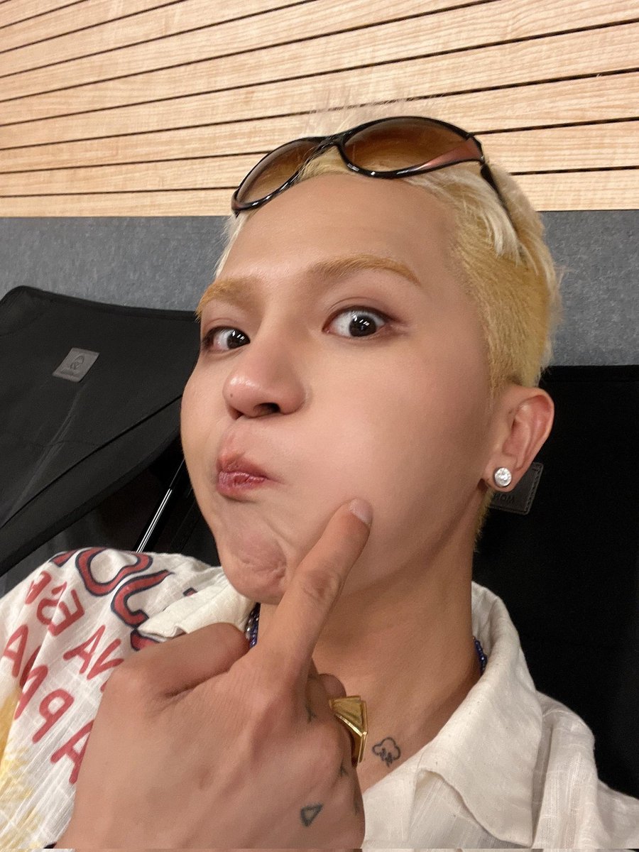 KaPoHo1's tweet photo. D-9 until u back✨️

#위너 #WINNER #송민호 #SONGMINHO #MINO #OHNIM
@official_mino_ 
@yg_winnercity https://t.co/8wAsWVflIp
