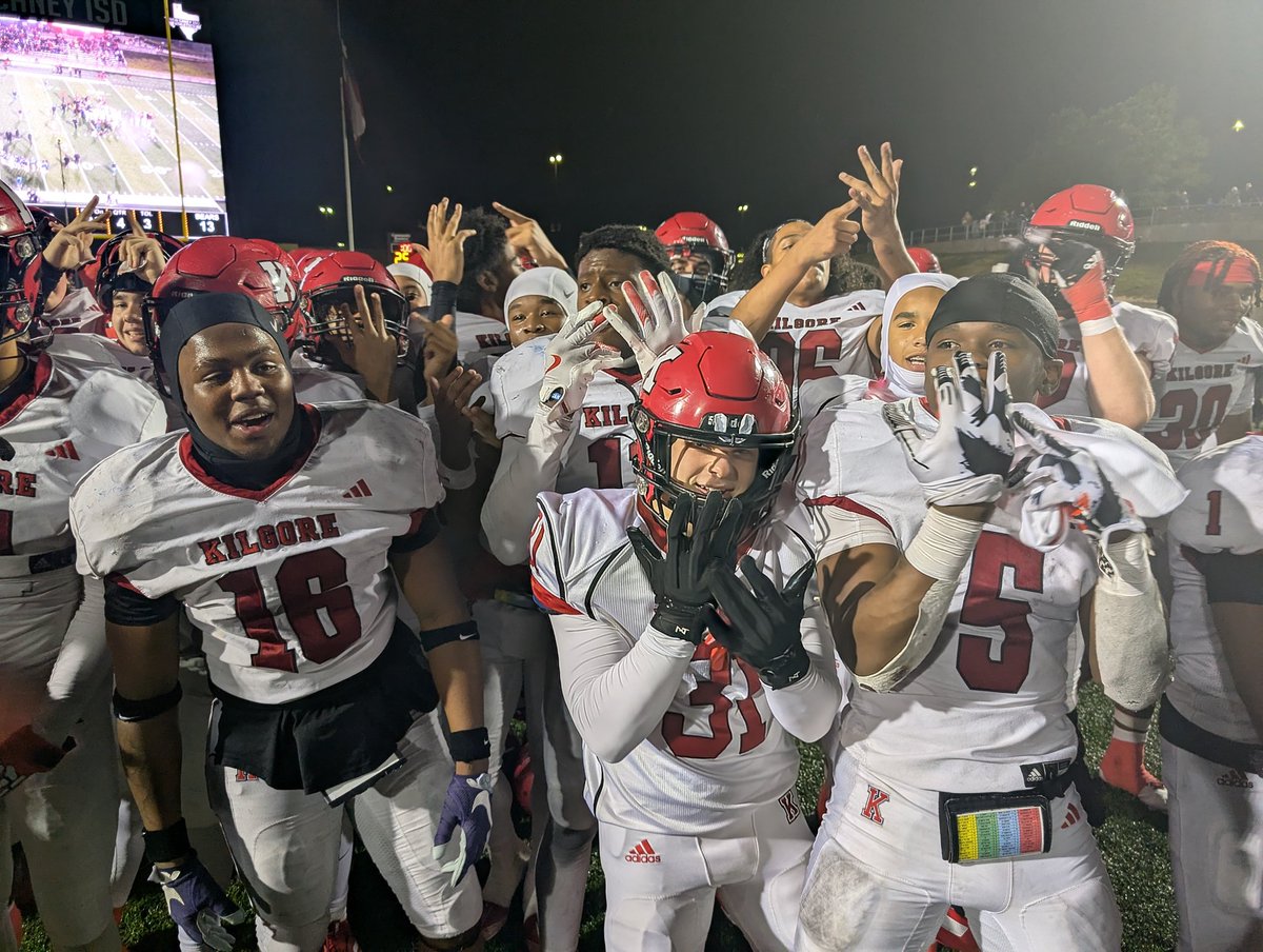 Garrett Sanders (@cowboytd) on Twitter photo Kilgore beats La Vernia 38-13 and are headed to the state championship. Highlights coming up on @ketk <a href="/KilgoreISD/">KilgoreISD</a> Kilgore beats La Vernia 38-13 and are headed to the state championship. Highlights coming up on @ketk <a href="/KilgoreISD/">KilgoreISD</a>