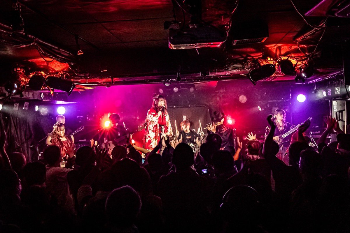 AKARAofficial's tweet image. AKARA 10th Anniversary FINAL one man gig『DECADE』
2024.12.14.Sat. 下北沢CLUB251

10周年記念ファイナルワンマン💐
ありがとうございました‼️
たくさんの笑顔と共に幕を閉じました✨

来年は11年目🔥
新たな歴史をこれからも共に刻んでいこう‼️

🌟SET LIST🌟
Overture
孤高
ZIPANGU
RED
-MC-