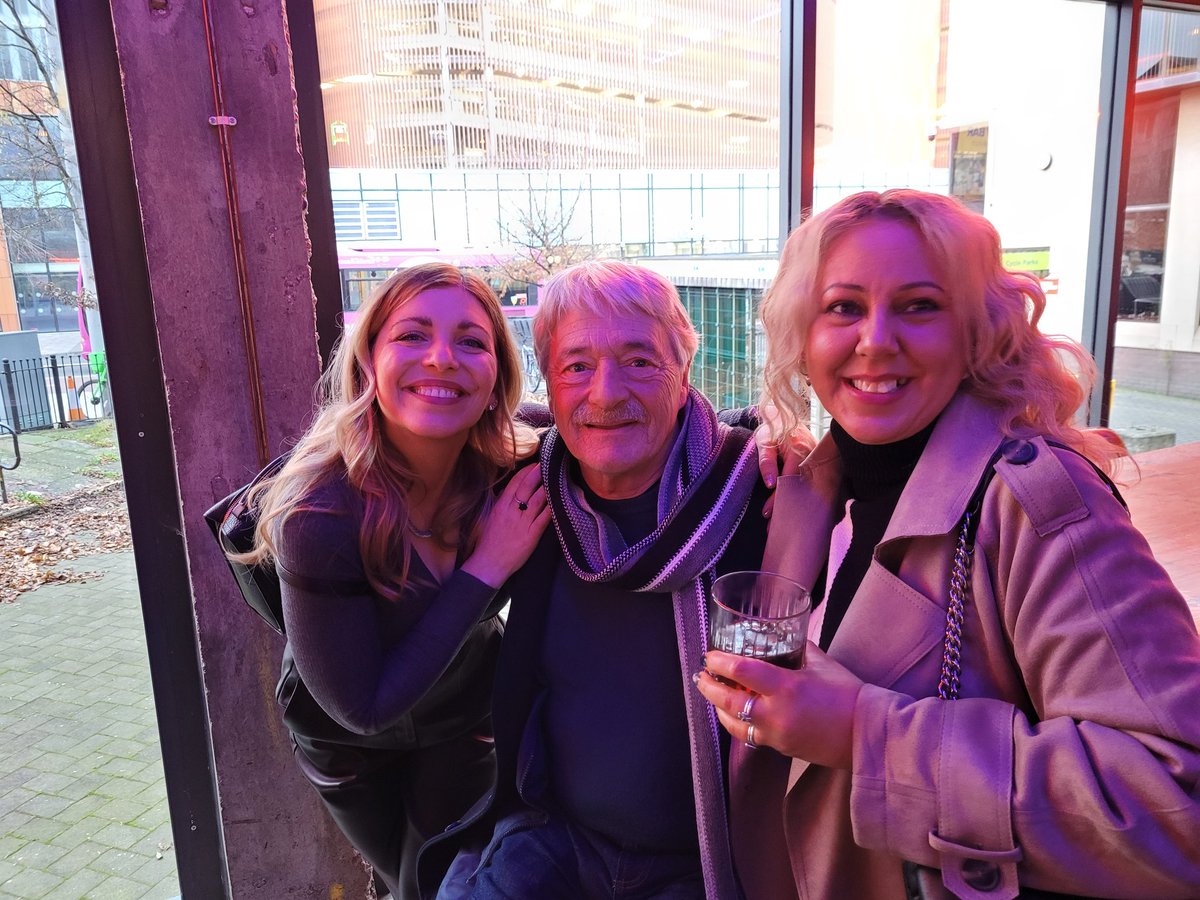 Paul Hennessey tweet media