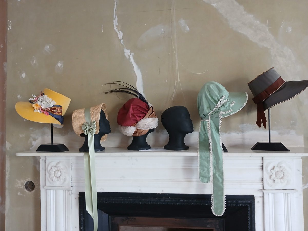 Welcome to Christmas at The Regency Town House in Brunswick Square, Hove
We are open from 1pm to 5pm today.
FREE ENTRY
Costumes to dress up in. Tea and homemade cake to enjoy. Handmade cards and gifts to buy.
Everyone welcome including dogs with well behaved owners!
Please RT