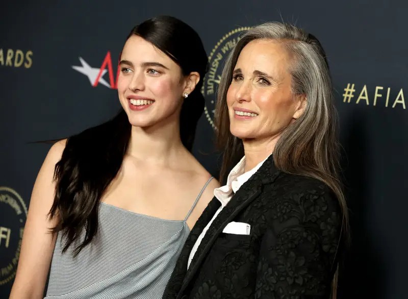 KSARAVANAN_98's tweet photo. @TheCinesthetic Margaret Qualley
She is phenomenal,
I would say a better actress than her mother Andie MacDowell. https://t.co/wSB1lTjVfD