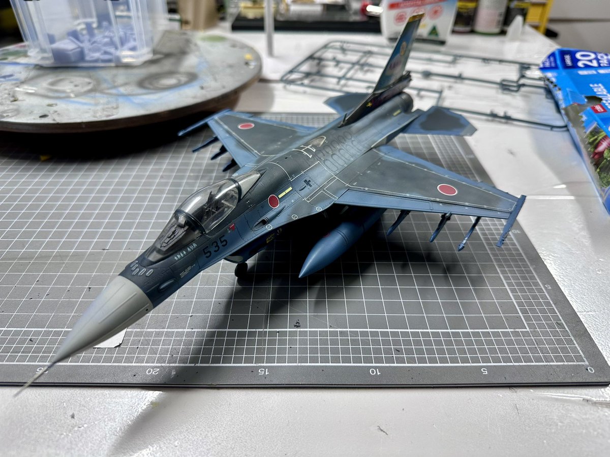 Modelscale tweet picture