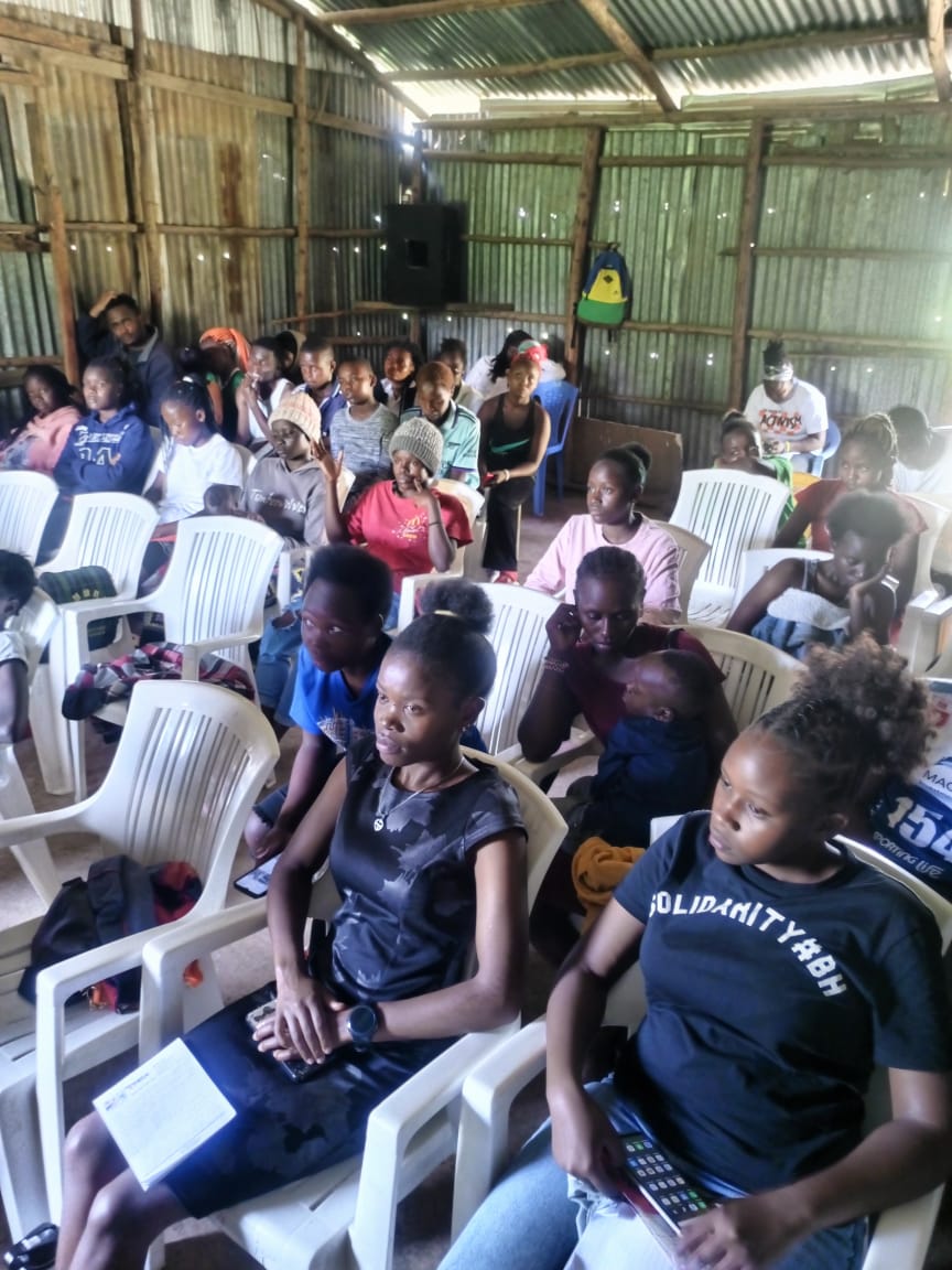 evans_ombim's tweet photo. To survivors of GBV, we see you, we hear you, and we stand with you. Together, we can break the silence and build a support system that uplifts and protects all of us from any form of violence.
#HakiMtaaniCommunityDialogue
#16DaysOfActivism
@KariobangiSJC
@HakiAfrika 
@NLinKenya https://t.co/tr8aIMGCXA