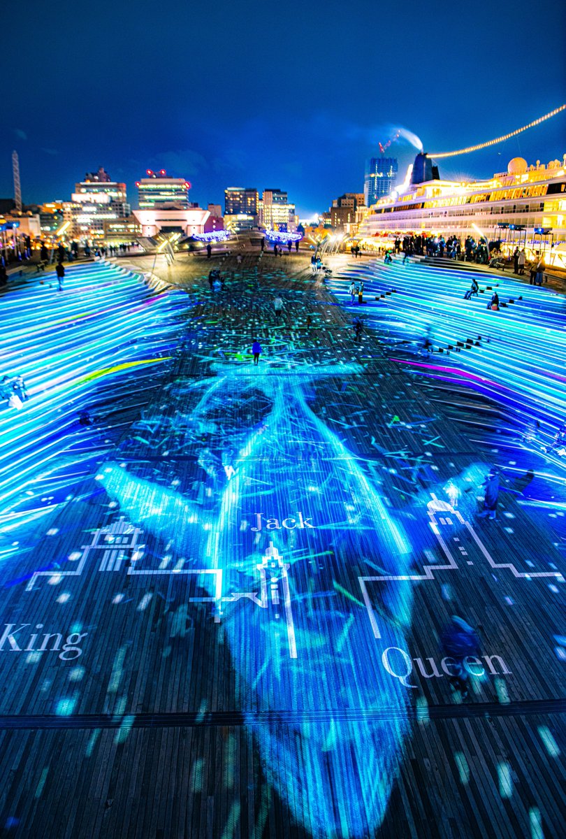 今年の横浜は光の鯨が泳ぎます