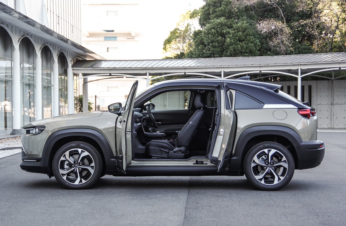 responsejp's tweet image. マツダ『MX-30 R-EV』11年ぶりに復活したロータリーエンジンがスゴイ！
response.jp/article/2024/1…

#新型車 #マツダ #MX30 #SKYACTIV