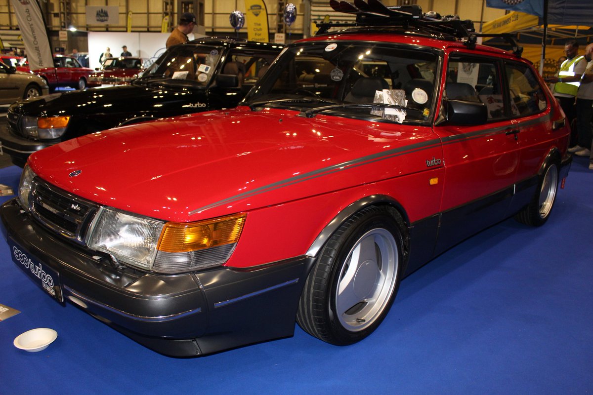 Good morning! My final #saabsaturday post from last month's Classic Car Show for you all to enjoy.
#classiccarshownec 
<a href="/Dagman_Saab/">John Daggett</a>