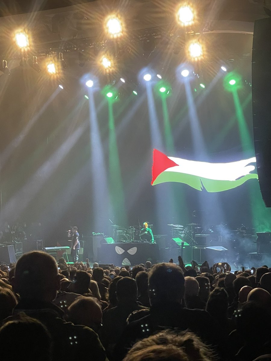 137heaven's tweet photo. Brilliant inspiring night at #gigforgaza. https://t.co/x0zeZCtOT3