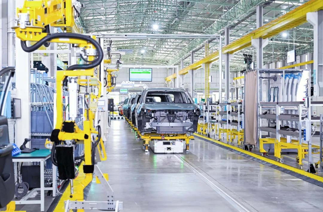 ZhaolongHL1993's tweet photo. Zhaolong's Integrated Cabling System Assisted #AION with its #Thainland #DigitalizedManufacturingFacility #GenericCablingSystem #genericcabling #cablingsystem #StructuredCablingSystem #ZhaolongInterconnect https://t.co/LeQNqxVSeF