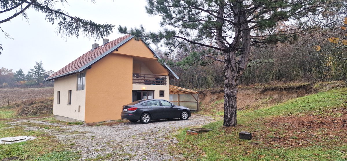 stanodavac's tweet image. KB680 Vikendica i imanje Babe Sopot, vikendica površine 120m² (Pr+St) i prostrano imanje ukupne površine 29300m² (2,93ha).

VIDEO: youtu.be/lgPblL1AW8A

#Stanodavac #Babe #nekretnine #RealEstate #Srbija