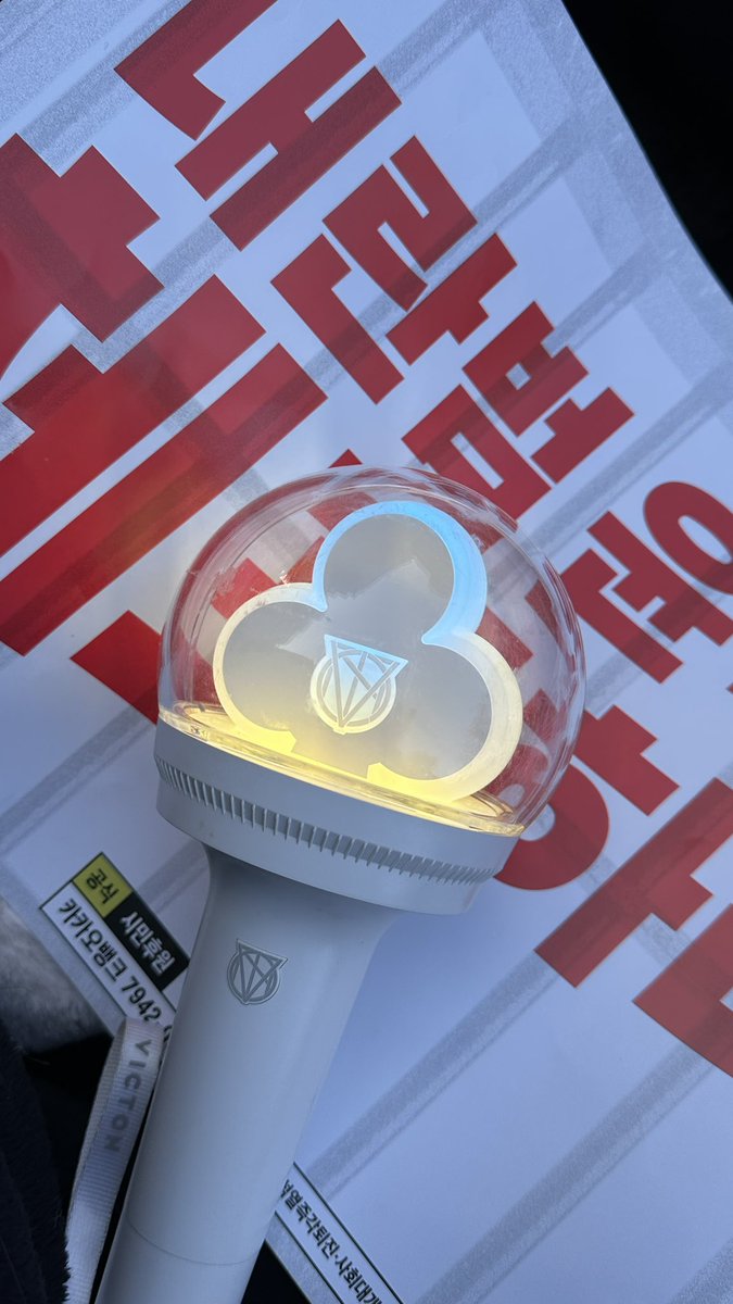 _unras's tweet photo. 아름다운 밤이네요...ᵒ̴̶̷̥́ ·̫ ᵒ̴̶̷̣̥̀ https://t.co/msiEg5WgYR