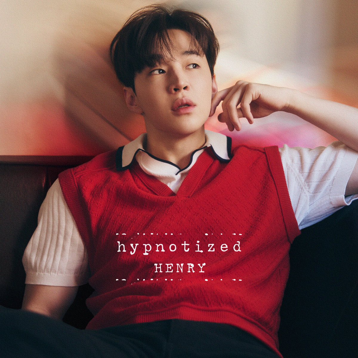 [Hypnotized] OUT NOW!!!

#hypnotized
#Henry #HenryLau #헨리