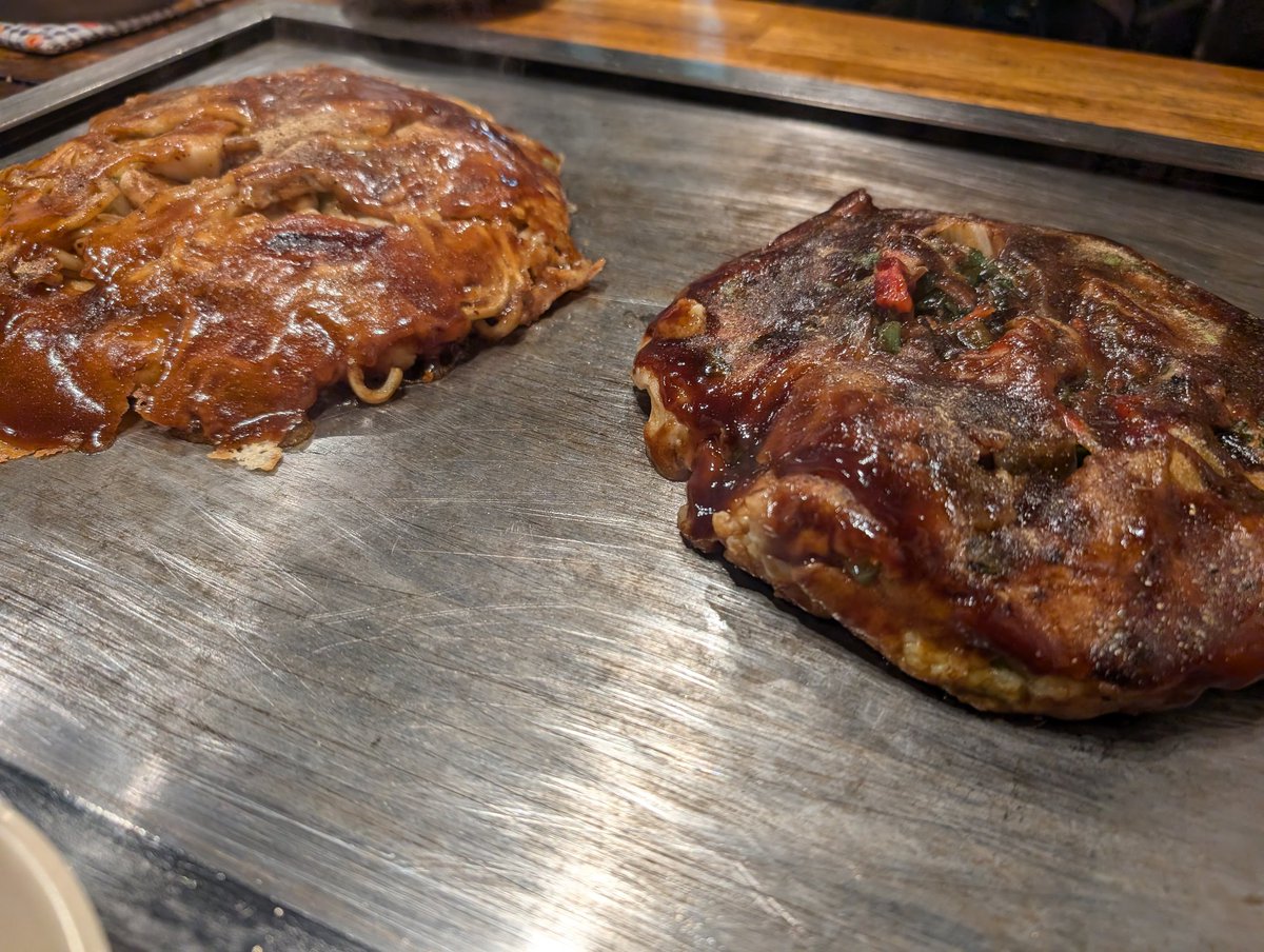 INAX0829's tweet photo. 1万年ぶりくらいに、あきちゃんのお好み焼き食べにきた https://t.co/m806nDx3HX