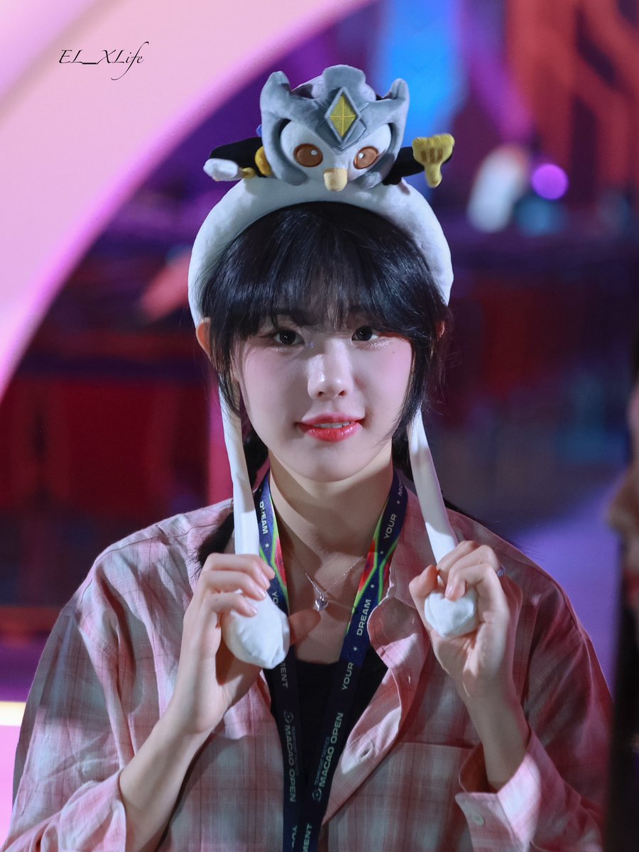 241214

#QWER #냥뇽녕냥 #장나영 #Hina @hapycb https://t.co/zSJHLeD1Sk