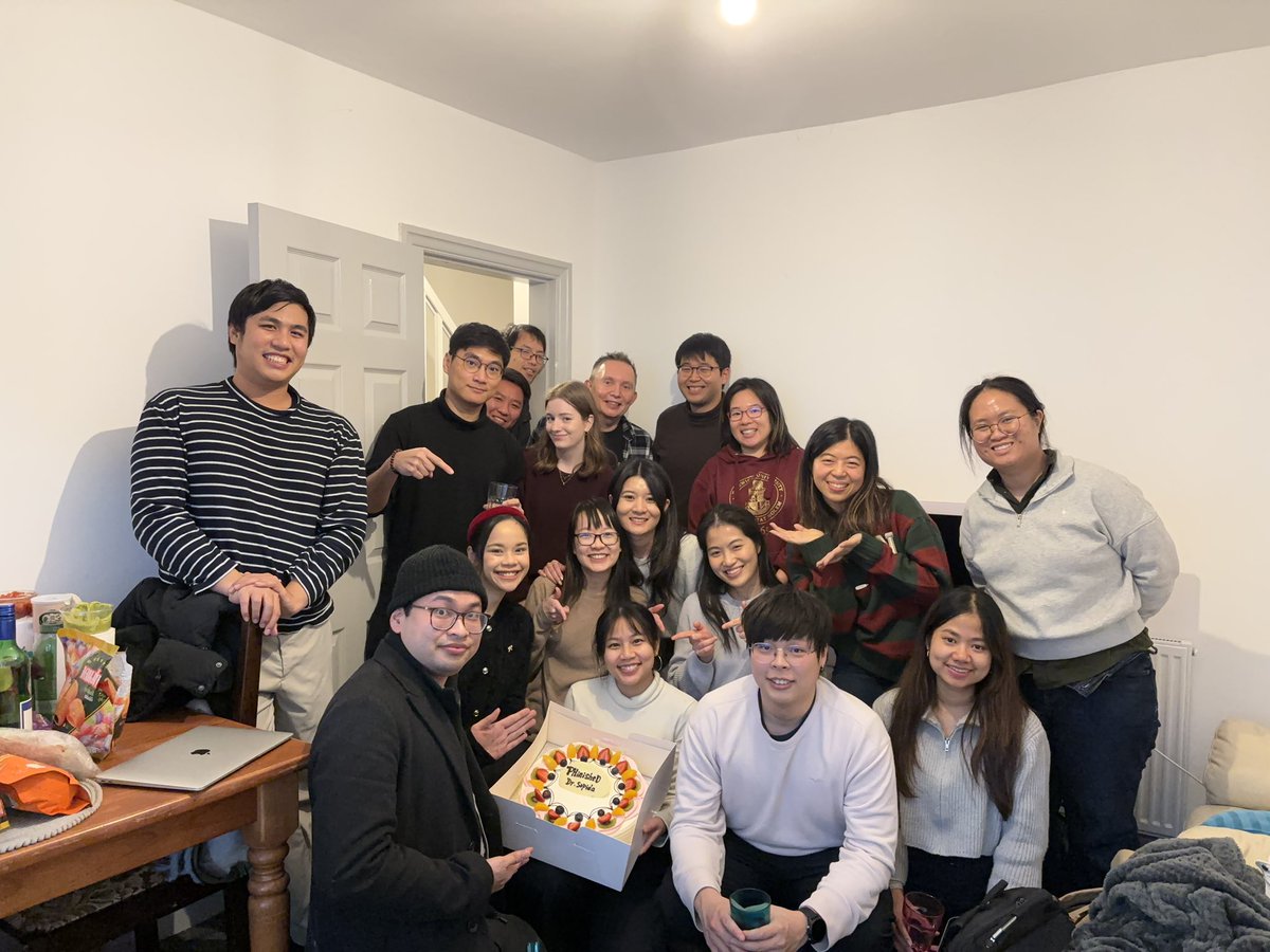 sopidayy's tweet photo. Passed my viva yesterday ☺️ Thank you the examiners @Munelectro and @Masschelein_Lab for all the suggestions. I want to thank my supervisors @CorreLabo @StavrosTeam , my lab mates, my friends, and family for the supports throughout my PhD journey. https://t.co/uRyJMgwMVw