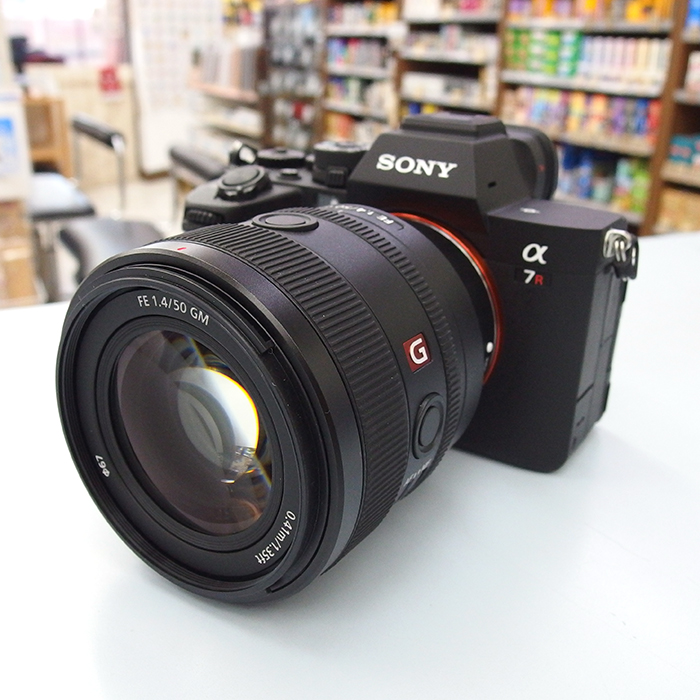 champcamera's tweet photo. #FE50mm F1.4 GM By #たまプラーザ
開放F値1.4から #SONY #G_Master ならではの圧倒的な高解像と美しいぼけ描写を楽しめます。フォーカスブリージングの抑制や、αシリーズカメラの強力な手ブレ補正機能への対応もあり、静止画・動画問わず幅広いシーンでこだわりに応えてくれるレンズです!
#レンズ https://t.co/PUhS2xwU0J