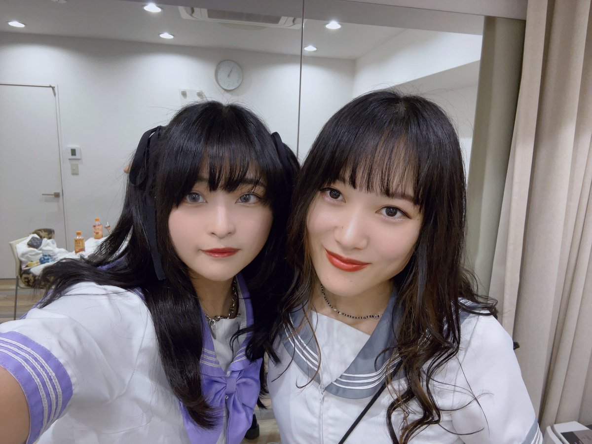 notyumebut's tweet photo. 本日❕新宿SAMURAIさんにてめたみゅー祭でした、ありがとうございました🤍

メンバーのもなさん(髪色ぴんく可愛かった)は初めましてで、マサチコさんとは2回目！ももえさんとも久しぶりに会えて嬉しかった～

#平成墓嵐 https://t.co/Fd0l0wDWRi