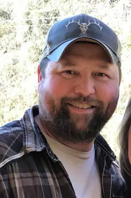 Uncrewed's tweet photo. It's time for another round of "Is this a West Virginia Democrat who outran the top of the ticket by 50 points or a random guy I found on Facebook?"
The answer is the former, it's Wayne "Bug" Williamson, who lost a Trump+70 district (#HD29 in coal country) by "only" 21 points. https://t.co/MJF3op0Sjy