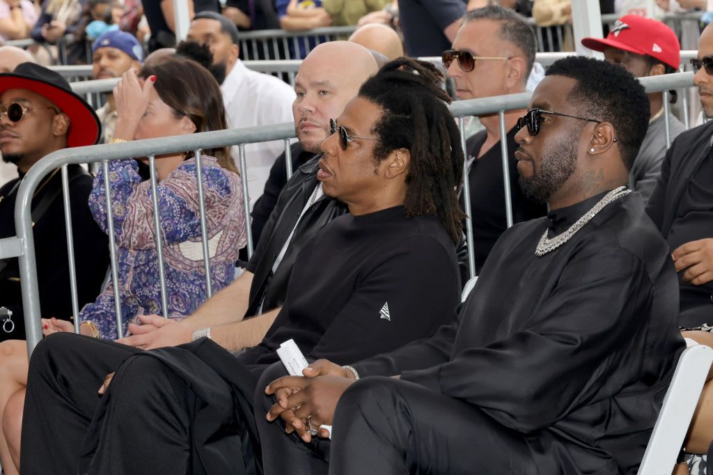 Complex's tweet photo. Jay-Z Responds as Accuser Admits Inconsistencies in Rape Claims

Full details here: https://t.co/t2kK20mqTf https://t.co/nezturjGcT
