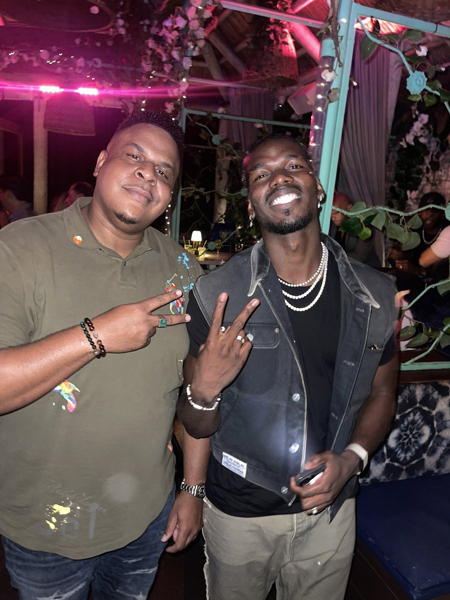 Lion_i_Roar's tweet image. #POGBACK