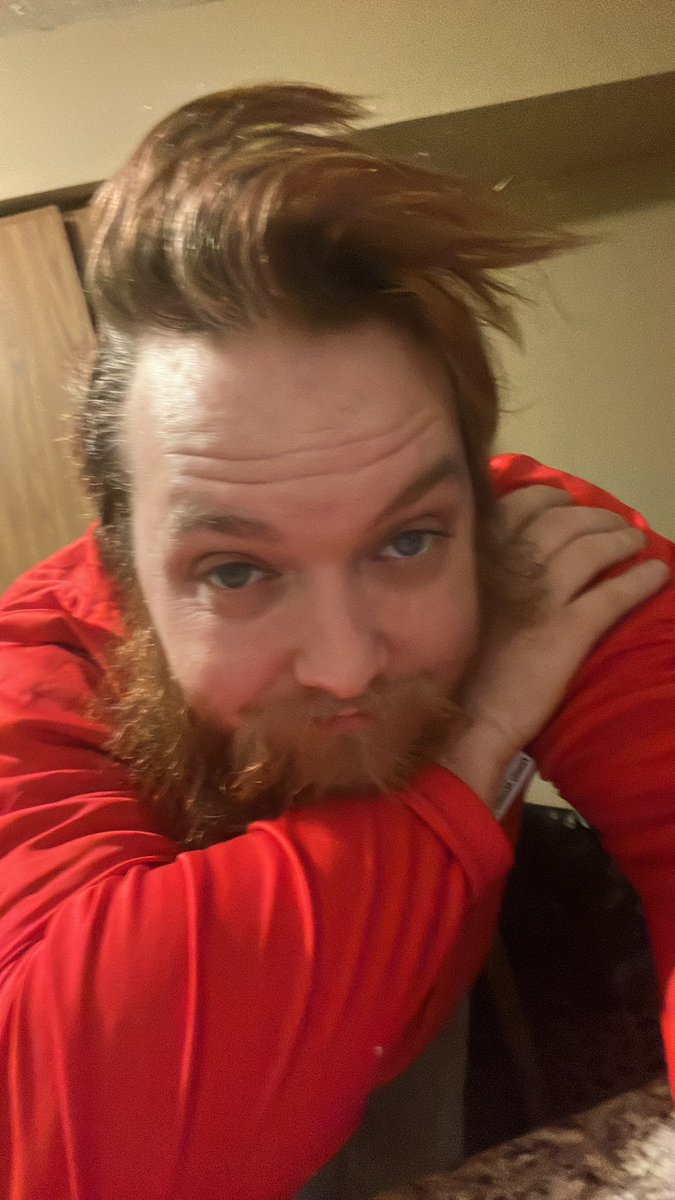 RagingDrums's tweet photo. Finally done with work and home. Time to make some food and watch YouTube and relax #nightlife #nightshifts #closingshift https://t.co/GJL8fucc1L