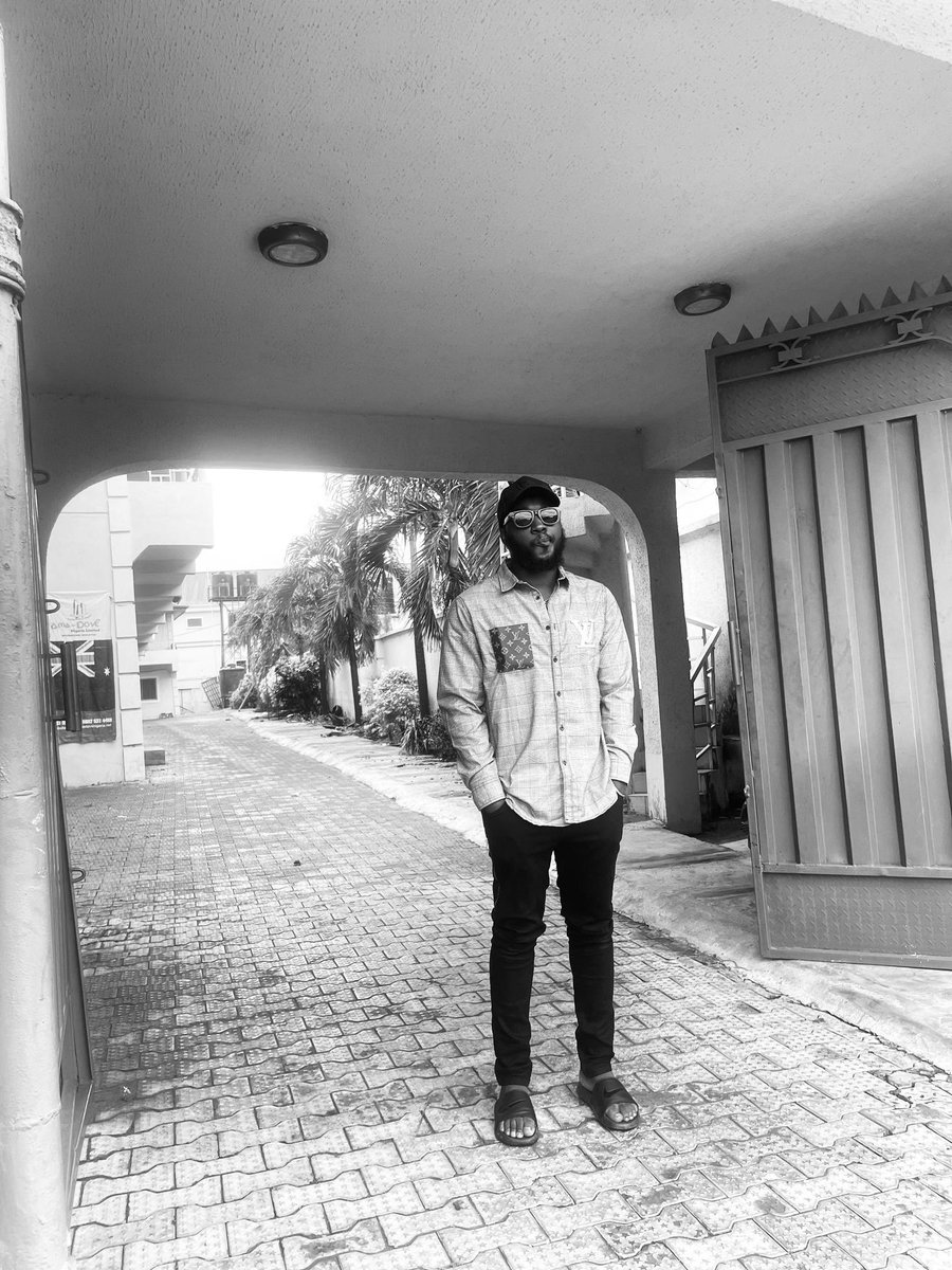 Faisal ShutterBug | UI/UX Designer | AI Dev tweet media