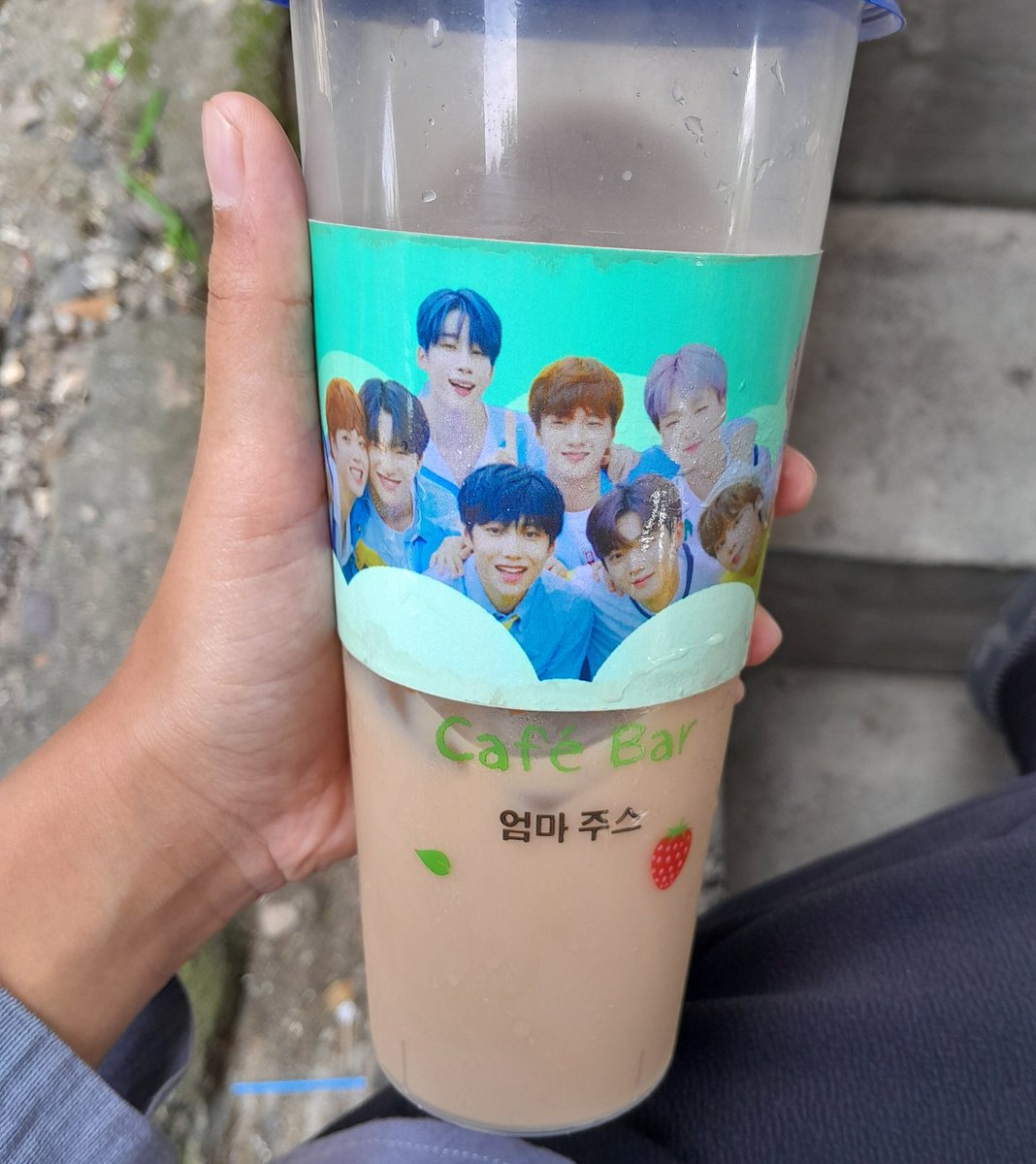 heya2_mew's tweet image. Gamon???#x1 #oneit