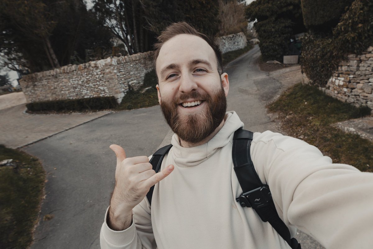 byjacklloyd's tweet photo. I’m 29 today - that’s crazy! 🎂

This year has been an incredible blessing for me, and I’m beyond grateful for my health, wellness, and mindset as I head into the next one! 🙏🏻

Here’s to another brilliant year ahead! 🥂 https://t.co/OVKMTg4OIx