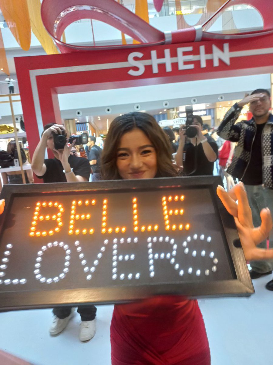 BelleloversOFC's tweet photo. What a cutieeee 😍 Belle with Belle Lovers LED 💕

BELLE SMART STYLE

#BelleForSHEIN 
#BelleMariano https://t.co/egCmJvUm4Y