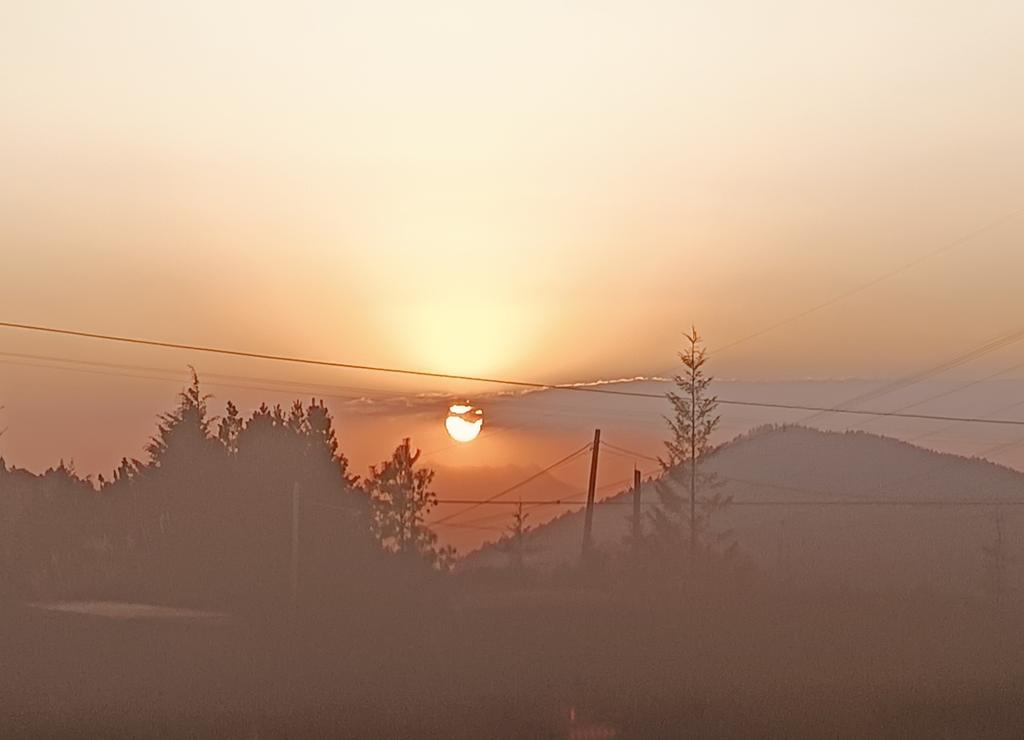 maguisluna's tweet photo. 🌝🌄https://t.co/QIqqVfRX79
Y entonces el Sol y la Luna, hicieron un pacto... https://t.co/mUy8GZ4Bw8