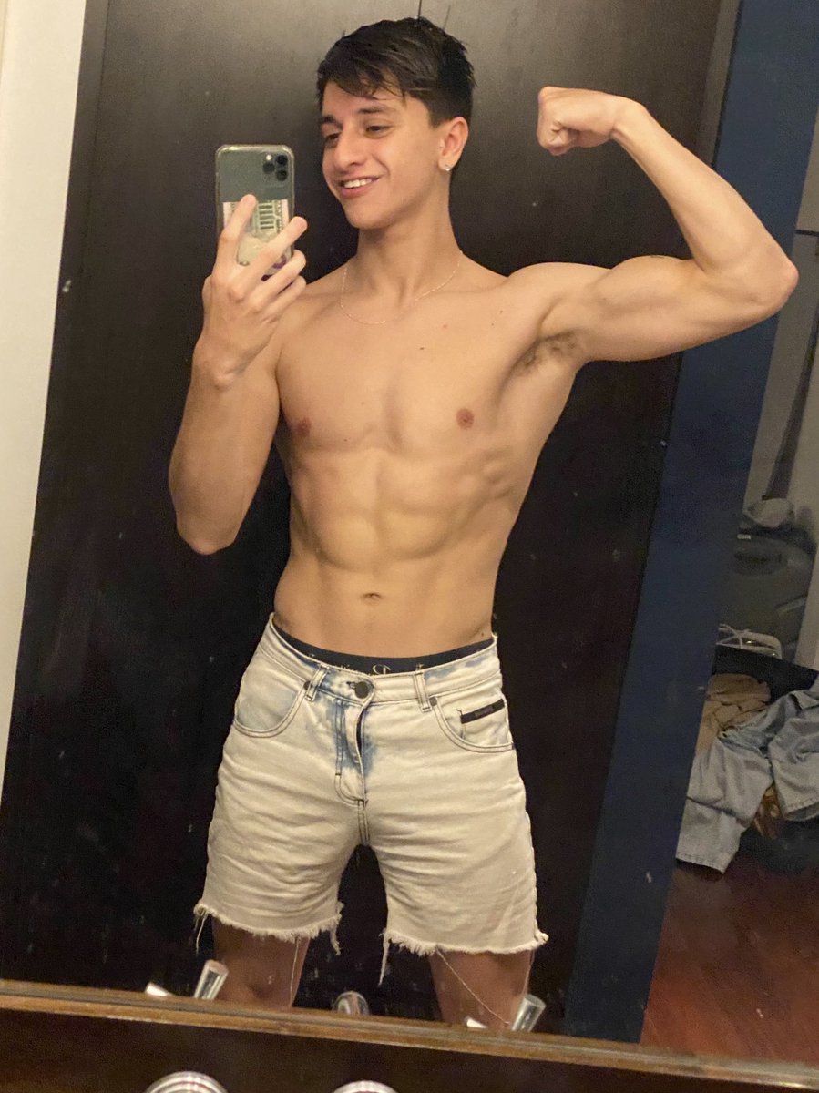 Monzi_Barreto_'s tweet photo. Chudaii 🤤 https://t.co/ogGDfwo1H3