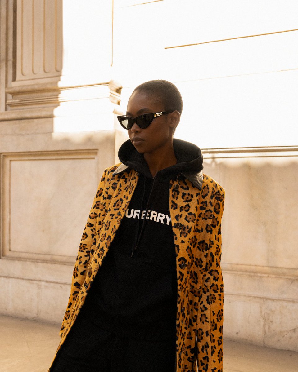 BaltiniOfficial's tweet photo. Add a pop of boldness with Saks Potts’ iconic statement coats this winter. 
Discover now at https://t.co/t2fgSkJiiy

#SaksPotts #StyleToSpare #BALTINI https://t.co/XOJPt5RXs8