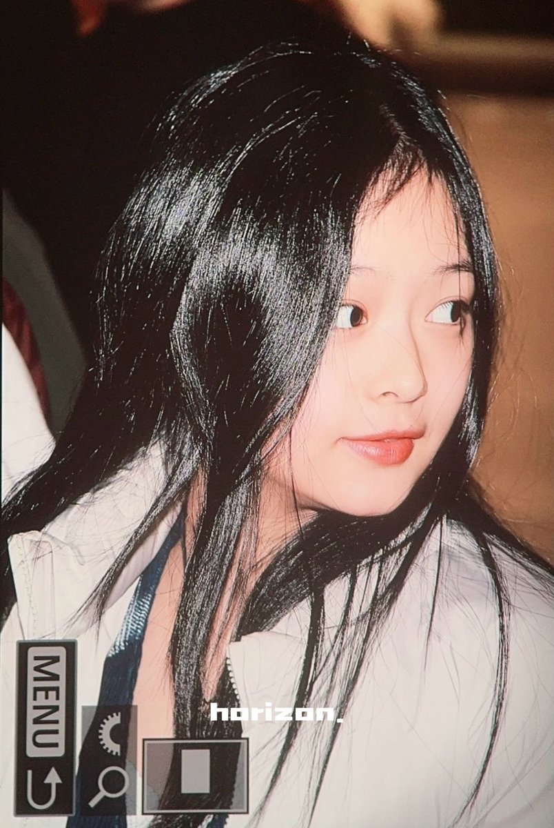 hanni looks tweet media