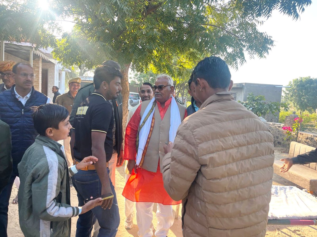 AshokBudiwada's tweet photo. राजस्थान के शिक्षा मंत्री आदरणीय श्री मदन जी दिलावर साहब के साथ शिष्टाचार भेट बुड़ीवाड़ा में 
@madandilawar Rathore @madandilawar @BJP4Rajasthan @ashokshera94 @Madandilawar1 https://t.co/l8iKXN2YD3