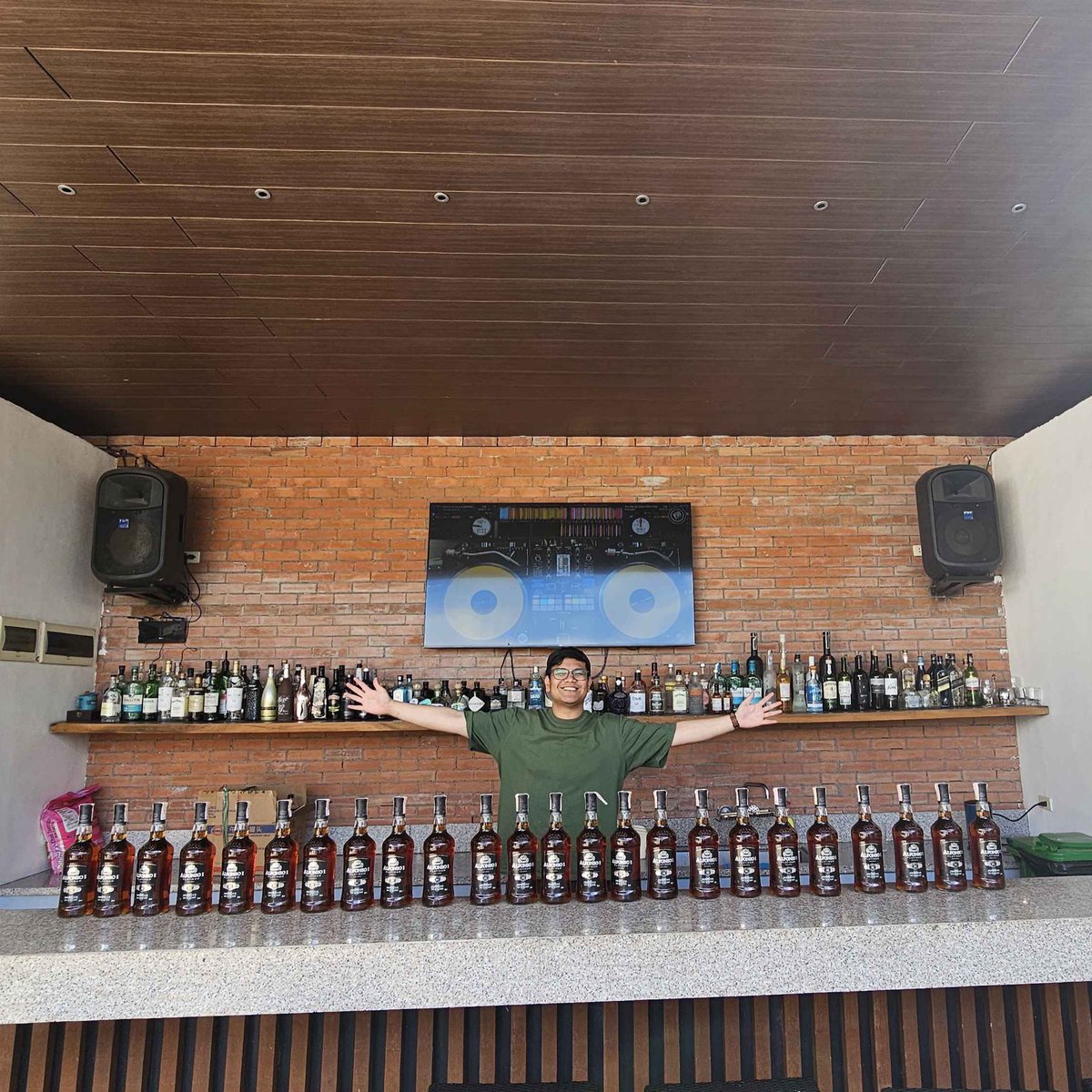 Drinks are ready for <a href="/AxU_YGG/">AxU</a> year end party!