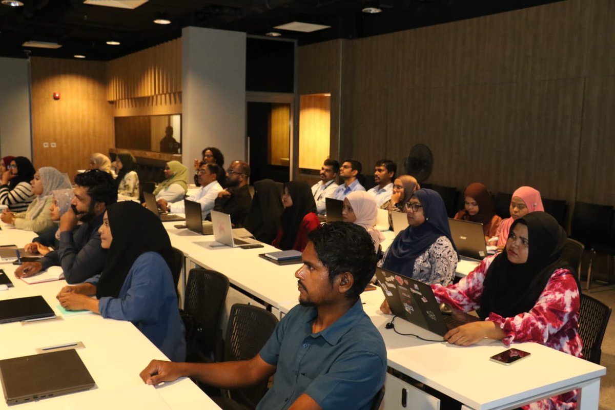 MoHmv's tweet photo. A two day Training of Trainers (ToTs) is being held Dharumavantha Hospital on WHONET for health professionals  from across the country  to strengthen AMR surveillance. Working together combat. #AntimicrobialResistance #WHONET  
@MFDA_mv @igmhmv @WHOMaldives @HPA_MV https://t.co/g7ttRVzOCo