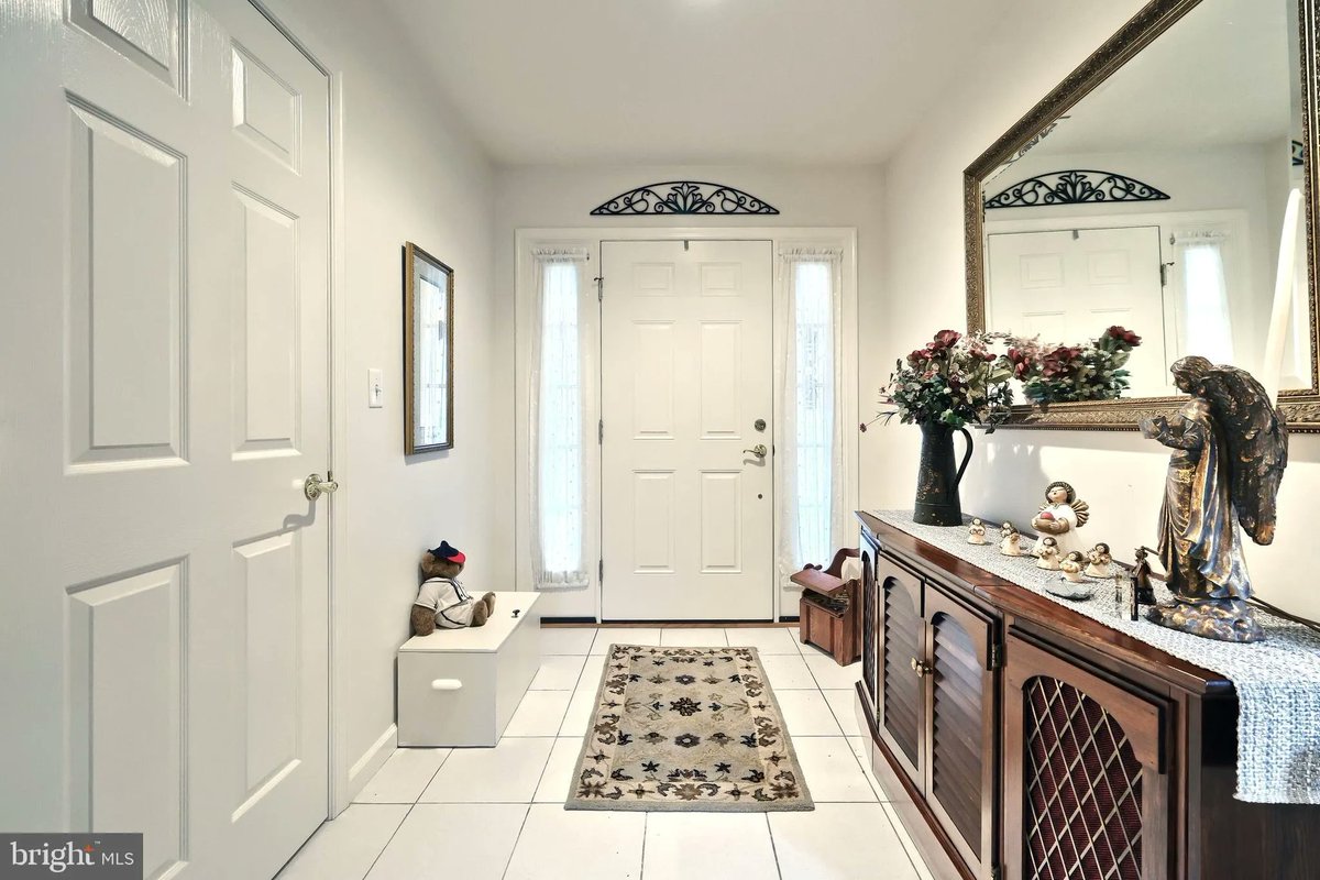 GinterGroup's tweet image. 303 Touchstone Drive, Carlisle, PA, 17015
3 bed | 2 bath 1542 Sq. Ft.
Active | 379900
bit.ly/49Evnsy
?? Your Dream Rancher Awaits! ??Original Owner and the first time offered!!! 3 Bedrooms | 2 Bathrooms / 2-Car Attached Garage all nestled in a serene neighborhood,...