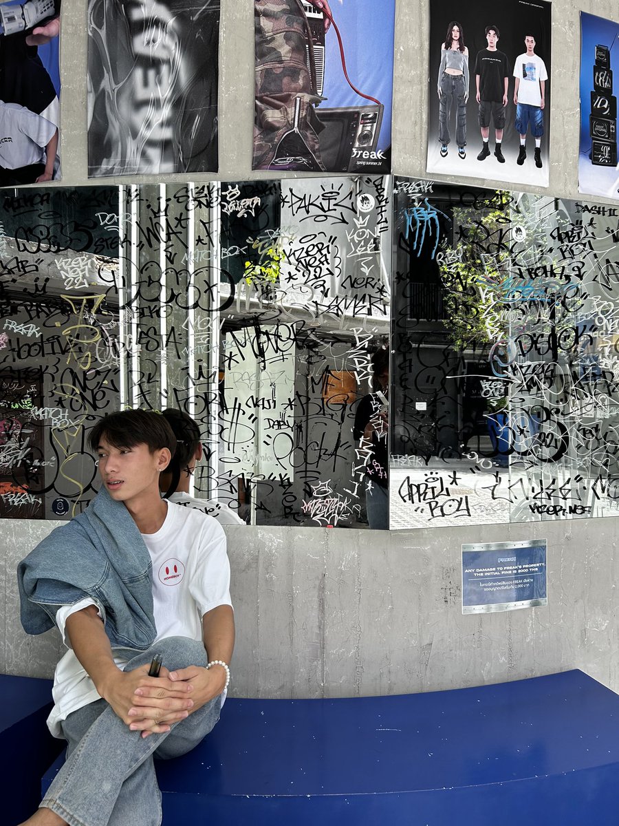 Peem Indyrs tweet media