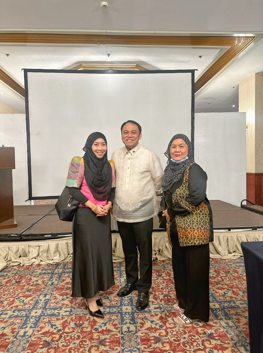 AttySagittarius's tweet photo. ALHAMDULILLAH! 

Putting down my legislation hat and wearing my litigation hat. Stepping into 2025 as a new Prosecution Attorney. ✨ https://t.co/jZ7xggTwey