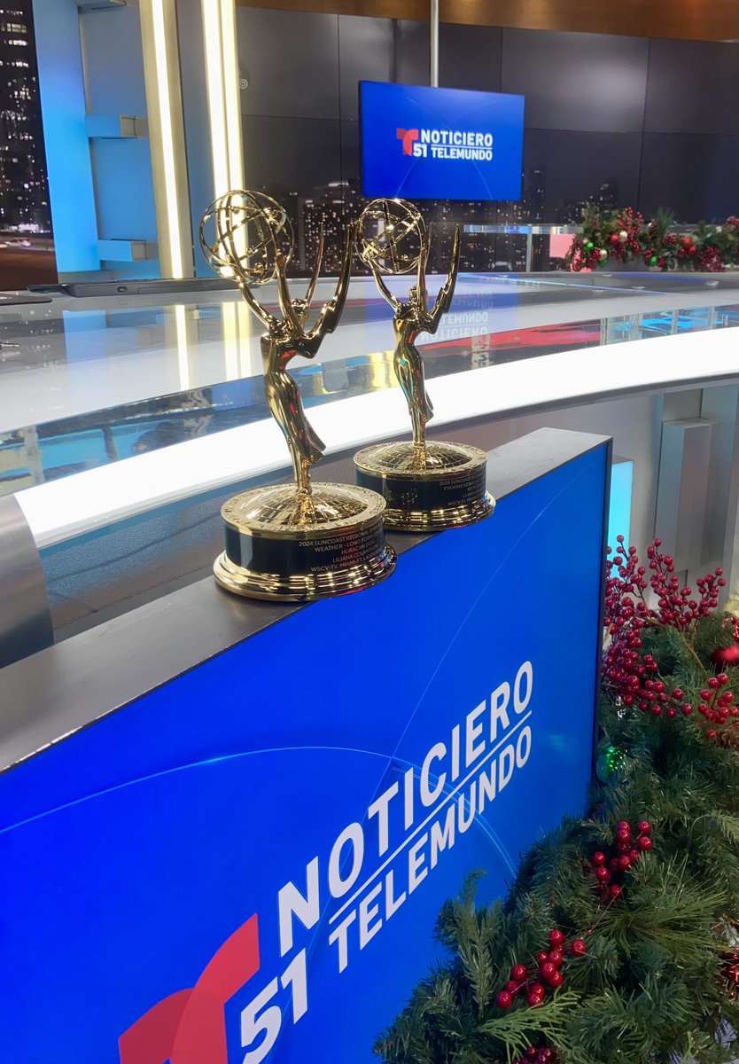 LiliColan's tweet photo. And the Emmys goes to: ME! Aquí están. Feliz de recibir estos dos premios #emmys más. Mis primeros como #ProductoraEjecutiva por el Noticiero 11pm Súper Martes y el especial de huracán 2024. GRACIAS 🙏🏽 https://t.co/vRcGXGuBbA